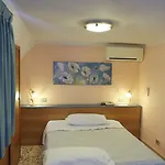 Hotel Astor 2*