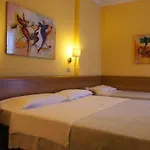 Astor Hotel 2*