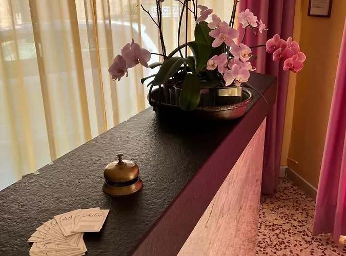 Astor Hotel 2*