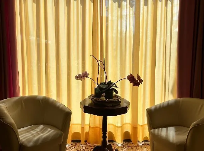 Astor Modena